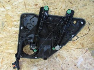 стеклоподъемник задний левый Volkswagen Touareg 2 поколение 2014, 3.0 л., CVVA, дизель, внедорожник 5 дв.