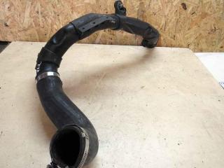 патрубок интеркулера Volkswagen Tiguan 1 поколение 2008, 2.0 л., дизель, внедорожник 5 дв., 5N0145840K.1K0145832AA