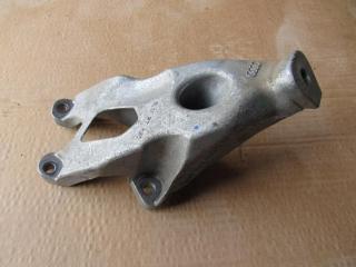 кронштейн двигателя Audi A4 B8 [рестайлинг] 2013, 2.0 л., дизель, седан, 8K0199307BE