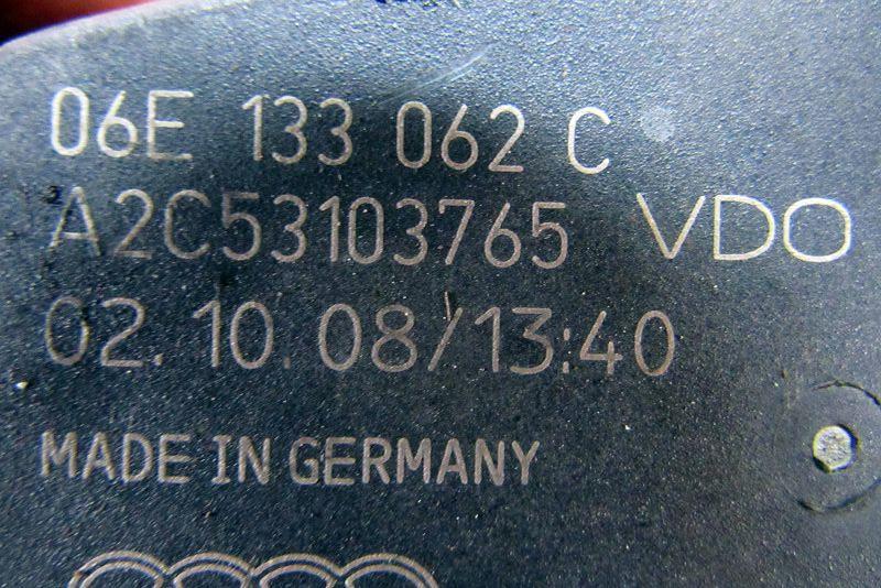заслонка дроссельная Audi A4 B8/8K 2009, 3.2 л., CALA, бензин, седан, 06E133062C - фото №1