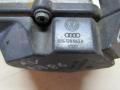 заслонка дроссельная Volkswagen Passat B6 2005, 1.9 л., дизель, седан, 03G128063A - фото №2