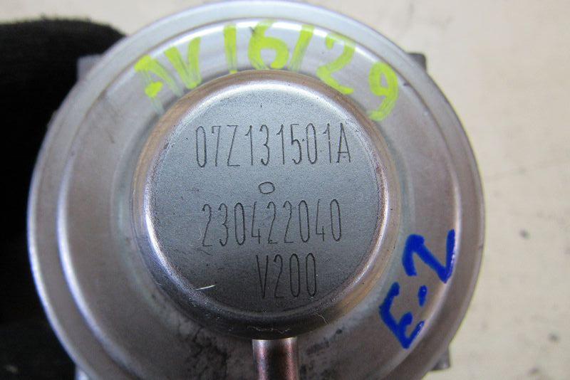 клапан EGR Volkswagen Touareg 1 поколение 2002, 5.0 л., дизель, внедорожник 5 дв., 07Z131501A - фото №1