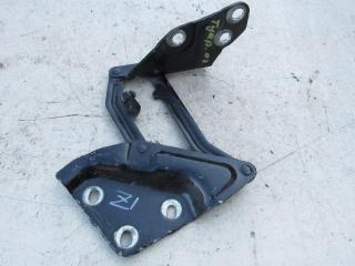 петля капота левая Volkswagen Touareg 1 поколение 2003, 2.5 л., дизель, внедорожник 5 дв., 7L6823301B