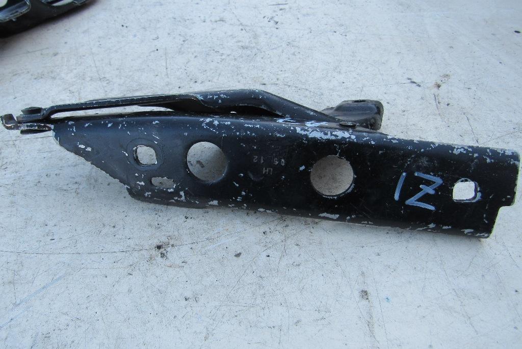 петля капота левая Audi A6 4G/C7 2011, 2.0 л., гибрид, седан, 4G8823301D - фото №1