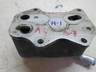 теплообменник масляного фильтра Audi A4 B7 2006, 2.0 л., бензин, седан, 06D117021C