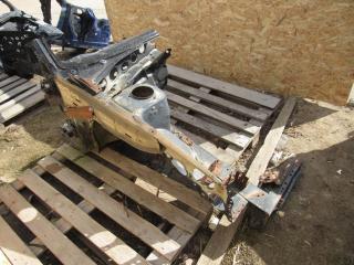 четверть передняя правая Subaru Impreza 2 поколение (GD/GG) [рестайлинг] 2002, 2.0 л., EJ205, бензин, седан