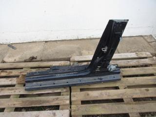 Стойка кузовная центральная левая Audi A3 8P 2003, 1.9 л., дизель, хетчбэк 5 дв.