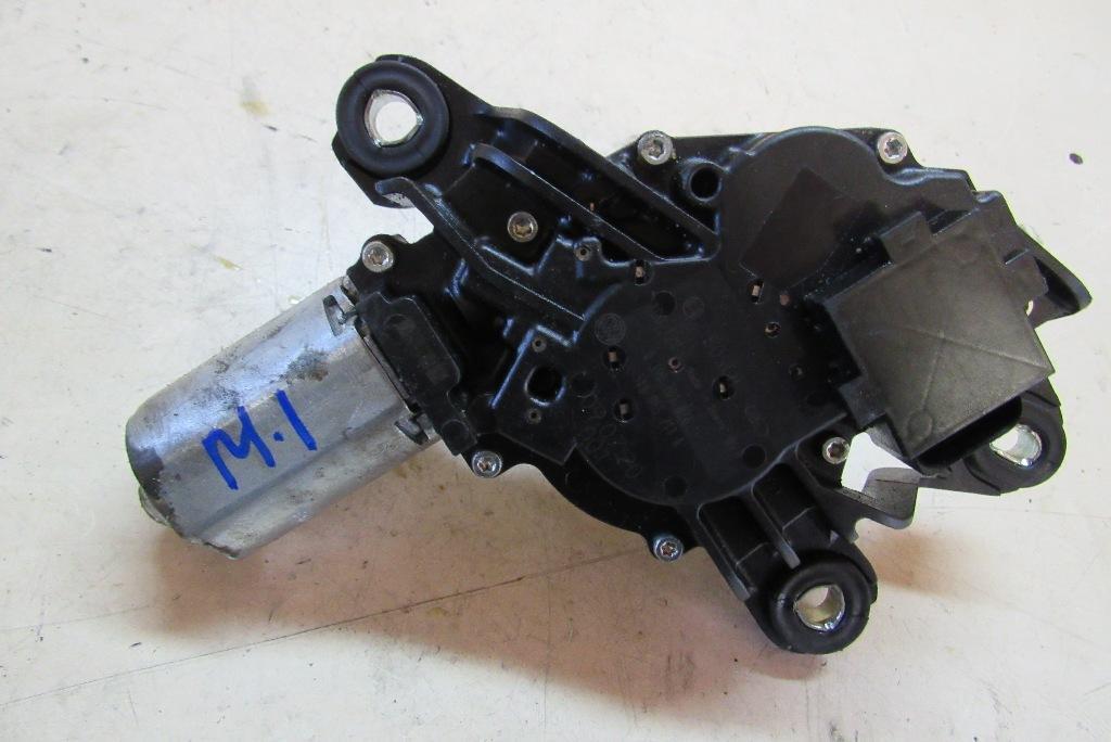 моторчик заднего стеклоочистителя (дворника) Volkswagen Golf Plus 1 поколение 2007, 1.4 л., CAXA, бензин, хетчбэк 5 дв., 5K6955711A - фото №1