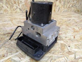 блок ABS BMW 5 серия E60/E61 2003, 2.5 л., M54 B25 (256S5), бензин, седан, 6783360