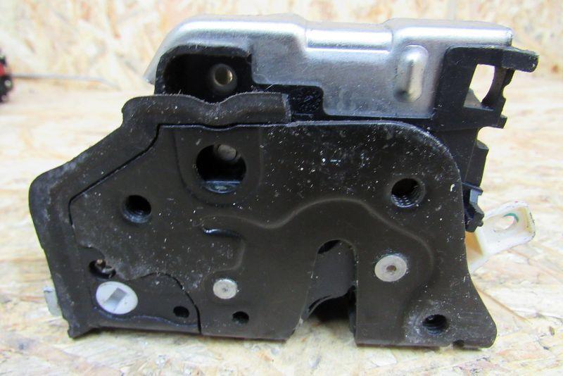 замок двери задней правой Audi A7 4G 2011, 2.8 л., CHVA, бензин, хетчбэк 5 дв., 8K0839016C - фото №1