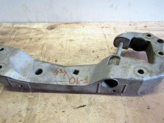 кронштейн КПП BMW 5 серия F07/F10/F11 [рестайлинг] 2013, 2.0 л., B47 D20 A, дизель, седан, 6777615