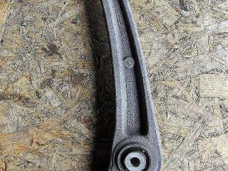 рычаг передний правый Audi A4 B8/8K 2008, 2.0 л., CAHA, дизель, седан, 8K0407156B