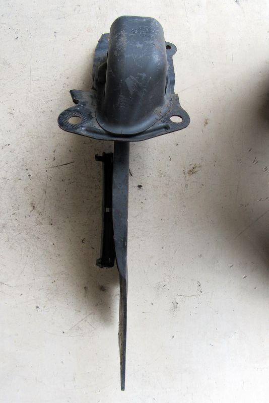 рычаг задний правый Volkswagen Passat B7 2011, 2.0 л., дизель, седан, 3C0505226B - фото №1