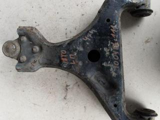 рычаг передний левый Mercedes-Benz Vito W639 2003, 2.2 л., OM 646.982, дизель, 6393300410