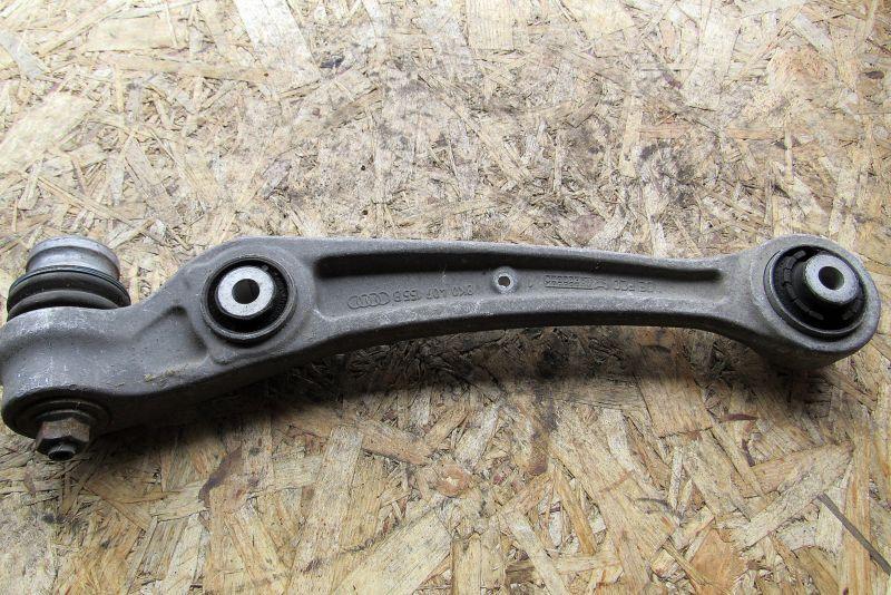 рычаг передний левый Audi A4 B8/8K 2008, 1.8 л., CDHB, бензин, седан, 8K0407155B - фото №1