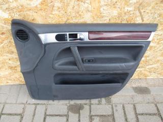 обшивка двери передняя правая Volkswagen Touareg 1 поколение 2004, 3.0 л., дизель, внедорожник 5 дв., 7L6867012BK