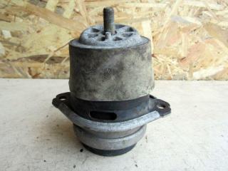 подушка крепления двигателя Audi Q7 4L 2006, 4.2 л., BAR, бензин, внедорожник 5 дв., 7L6199131A