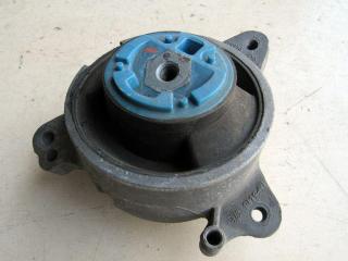 подушка крепления КПП Audi A8 D4/4H 2012, 4.0 л., бензин, седан, 4H0399151AT