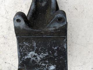 кронштейн двигателя Mercedes-Benz M-Класс W163 1999, 2.7 л., OM 612.963, дизель, внедорожник 5 дв., 6122230204