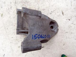 кронштейн двигателя Volkswagen Touareg 1 поколение 2007, 5.0 л., CBWA, дизель, внедорожник 5 дв., 07Z199308B