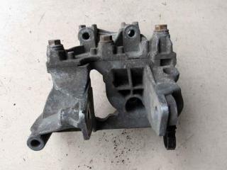 подушка крепления двигателя Volkswagen Multivan T5 2003, 2.5 л., дизель, минивэн, 070199343B