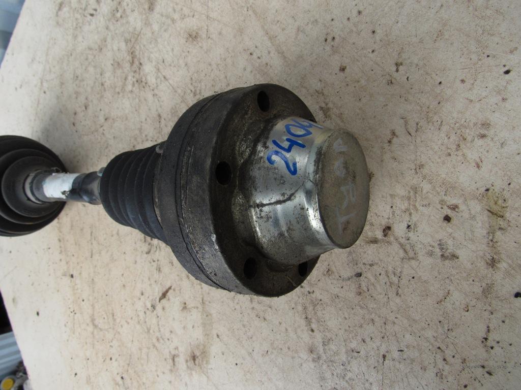 полуось передняя левая (приводной вал, ШРУС) Audi Q7 4L 2006, 4.2 л., BAR, бензин, внедорожник 5 дв., 4L0407271F - фото №1