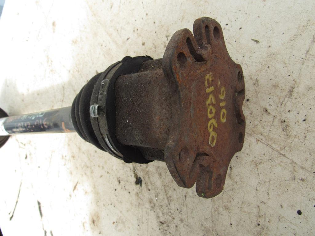 полуось передняя левая (приводной вал, ШРУС) Audi A6 4F/C6 2004, 2.0 л., дизель, седан, 4F0407271J - фото №1