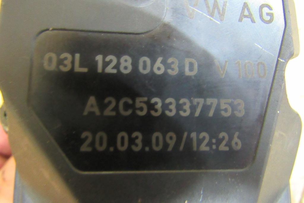 заслонка дроссельная Audi Q5 8R 2010, 2.0 л., дизель, внедорожник 5 дв., 03L128063D - фото №1