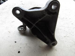 подушка крепления КПП Volkswagen Transporter T5 2003, 2.5 л., дизель, 7H0399151K