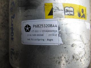амортизатор передний правый Jeep Grand Cherokee 4 поколение 2013, 3.0 л., EXF, дизель, внедорожник 5 дв., P68253208AA