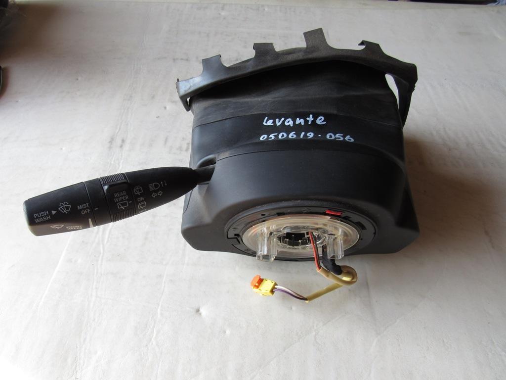 переключатель подрулевой (стрекоза) Maserati Levante 1 поколение 2016, 3.0 л., дизель, внедорожник 5 дв., 100372231 - фото №1