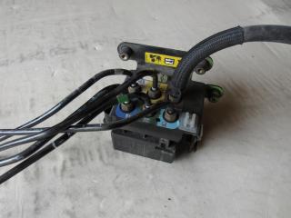 клапан компрессора пневмоподвески Maserati Levante 1 поколение 2016, 3.0 л., дизель, внедорожник 5 дв.