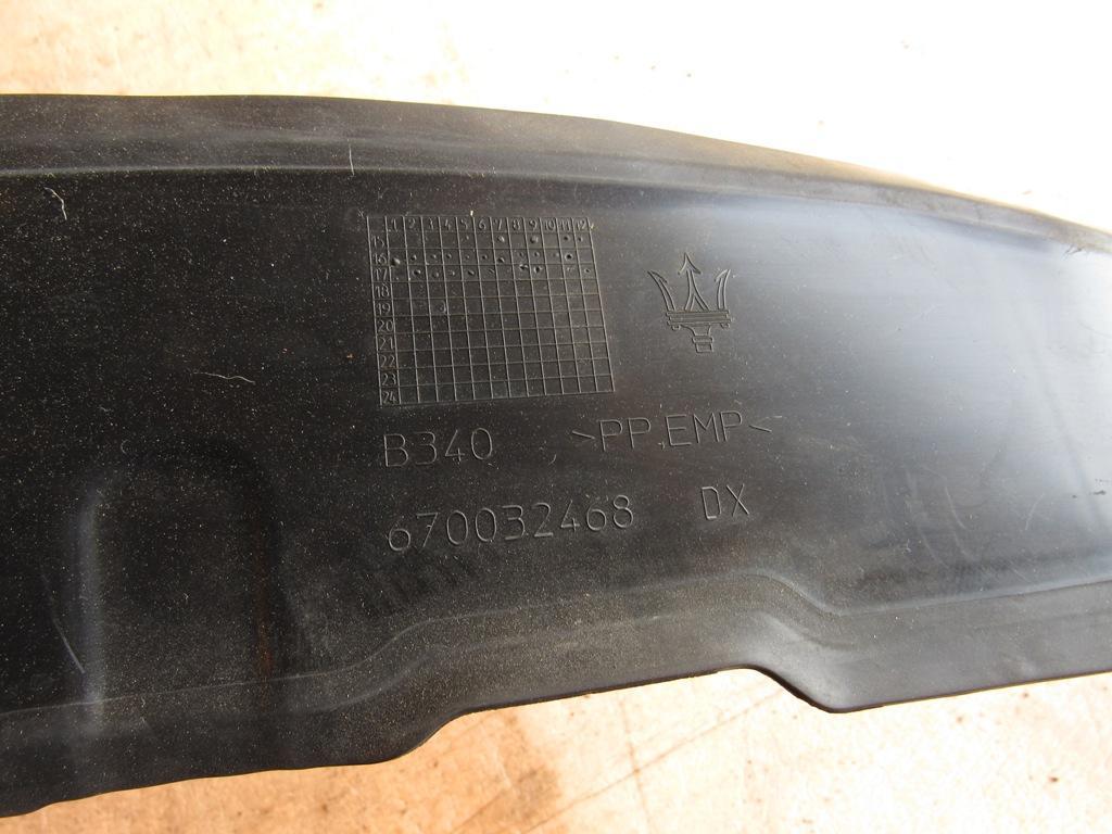 пластик Maserati Levante 1 поколение 2016, 3.0 л., дизель, внедорожник 5 дв., 670032468DX - фото №1