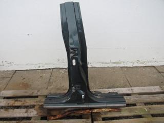 Стойка кузовная центральная правая Nissan Patrol Y61 2000, 4.2 л., бензин, внедорожник 5 дв.