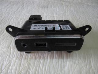 разъем AUX / USB Jeep Grand Cherokee 4 поколение [рестайлинг] 2014, 6.4 л., ESG, бензин, внедорожник 5 дв., 68258696AA