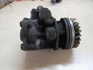 насос гидроусилителя руля Volkswagen Caravelle T5 2003, 2.5 л., дизель, минивэн