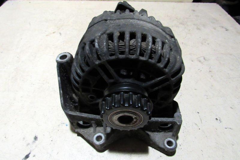 генератор Volkswagen Caravelle T5 2003, 2.5 л., дизель, минивэн, 070903024 - фото №1