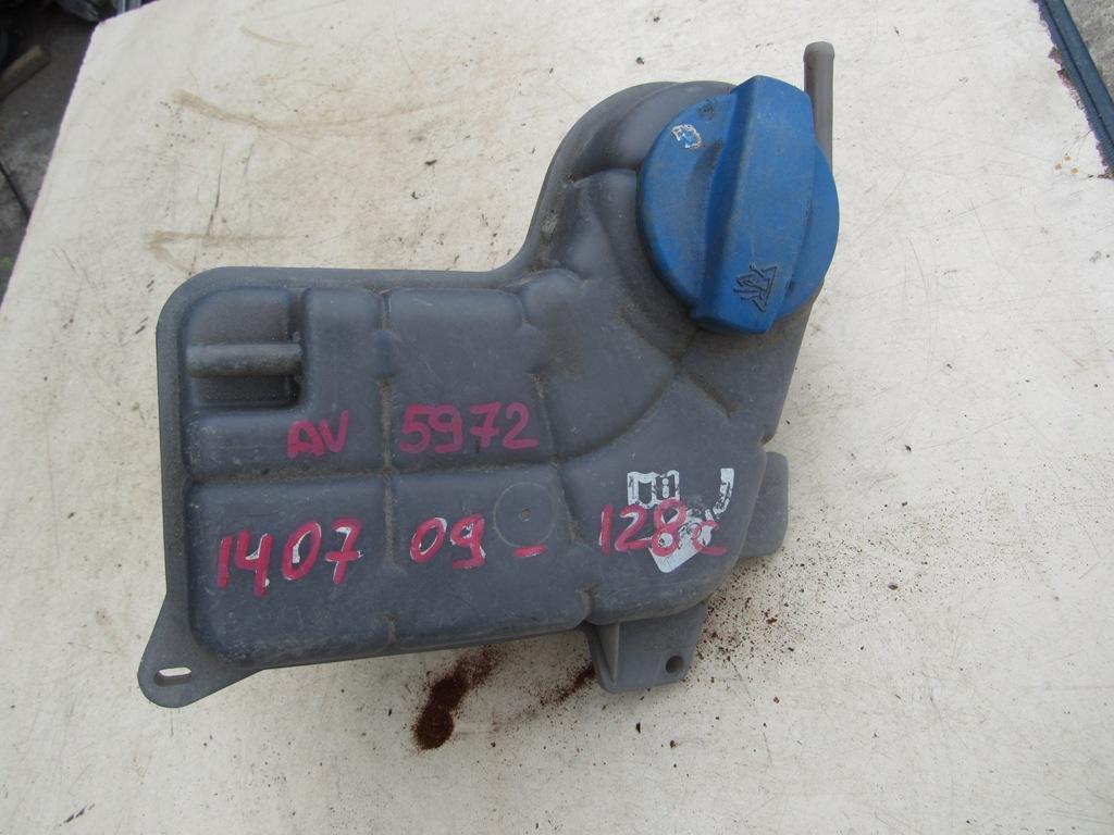 бачок расширительный Audi A4 B6 2001, 2.5 л., AYM, дизель, седан, 8E0121403C - фото №1