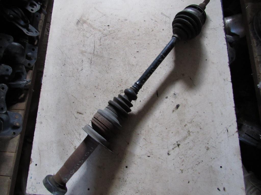 полуось передняя правая (приводной вал, ШРУС) Volkswagen Multivan T5 2005 - фото №1