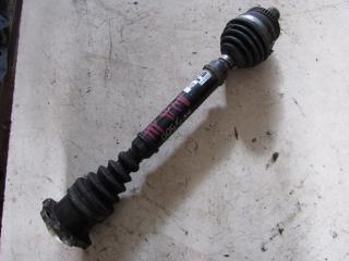 полуось передняя левая (приводной вал, ШРУС) Audi A4 B6 2002, 1.8 л., 8E0407271AG