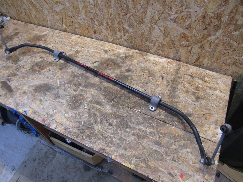 стабилизатор подвески задний Maserati Levante 1 поколение 2018, 3.0 л., дизель - фото №1