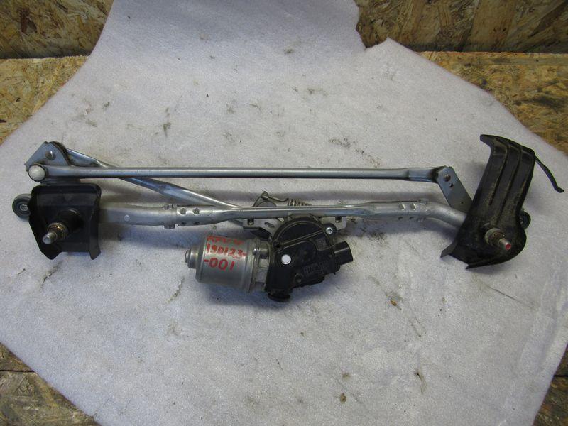 механизм стеклоочистителя (трапеция дворников) Toyota RAV4 5 поколение (XA50) 2020, 2.5 л., гибрид, 85110-42270 - фото №1