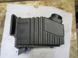 корпус воздушного фильтра Audi Q3 8U [рестайлинг] 2016, 2.5 л., бензин, 8U0129601, 8J0129607C