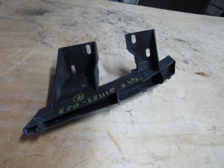 Крепление бампера переднего Audi Q7 4L [рестайлинг] 2010, 4L0807334A