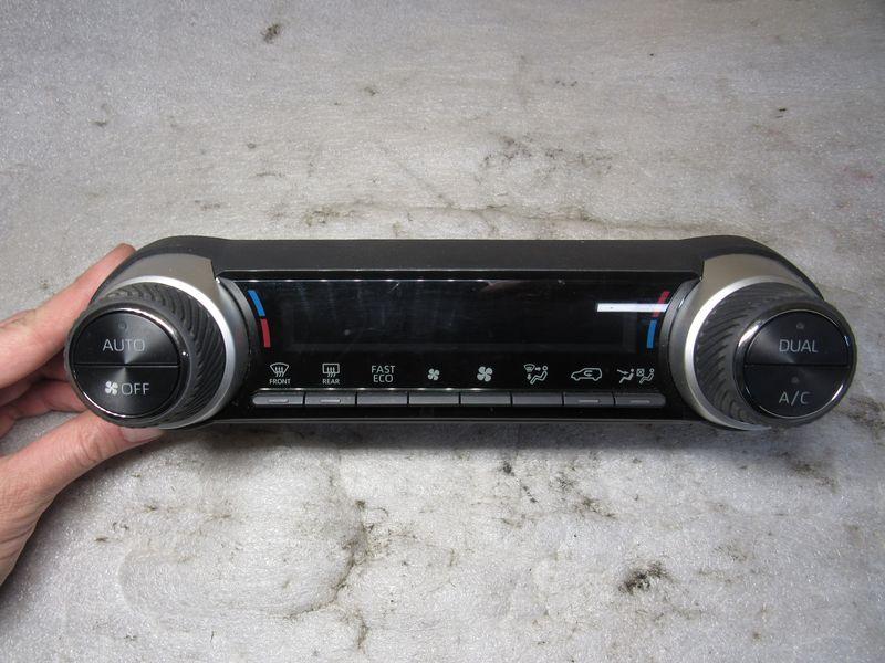 блок управления печки / климат-контроля Toyota RAV4 5 поколение (XA50) 2020, 2.5 л., гибрид, 55900-42580 - фото №1