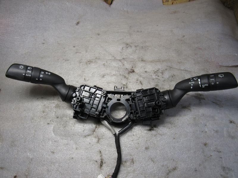 переключатель подрулевой (стрекоза) Toyota RAV4 5 поколение (XA50) 2020, 2.5 л., гибрид, 33400-171781 - фото №1