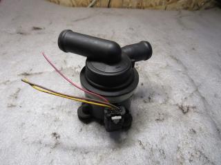 насос антифриза дополнительный Volkswagen Amarok 1 поколение 2H 2012, 2.0 л., дизель, 03L965561A