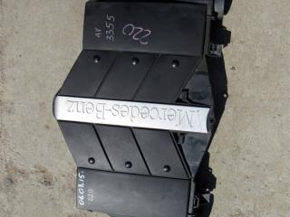 декоративная крышка двигателя Mercedes-Benz G-Класс W463 [2-й рестайлинг] 2008, 1120900601