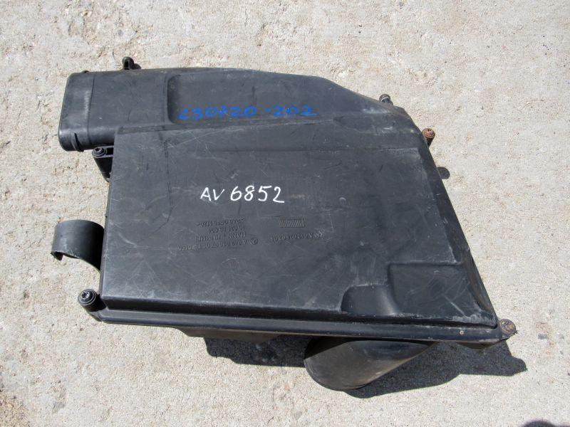 корпус воздушного фильтра Mercedes-Benz E-Класс W211/S211 2002, 6420940204 - фото №1