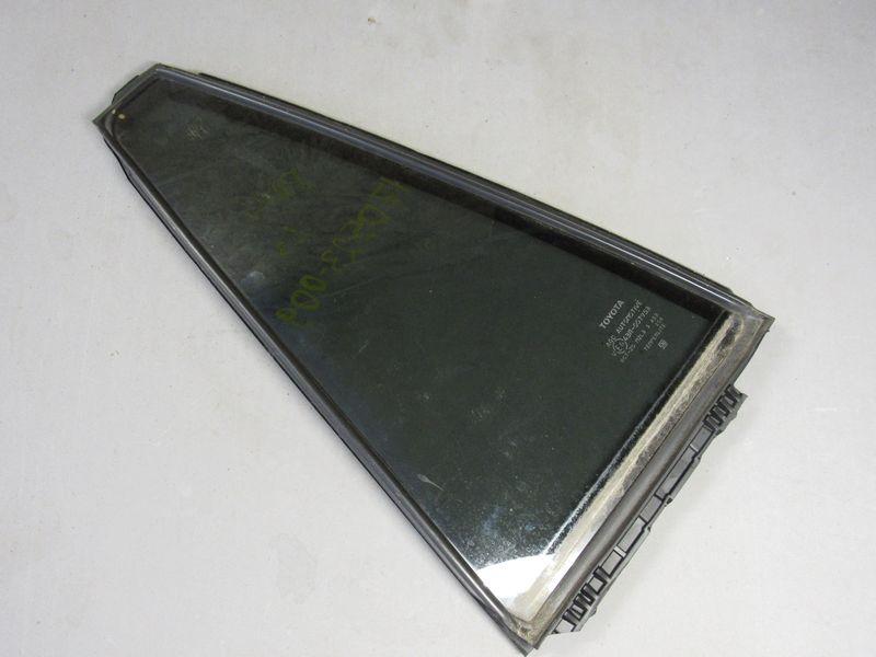 форточка задняя левая Toyota RAV4 5 поколение (XA50) 2020, 2.5 л., гибрид - фото №1